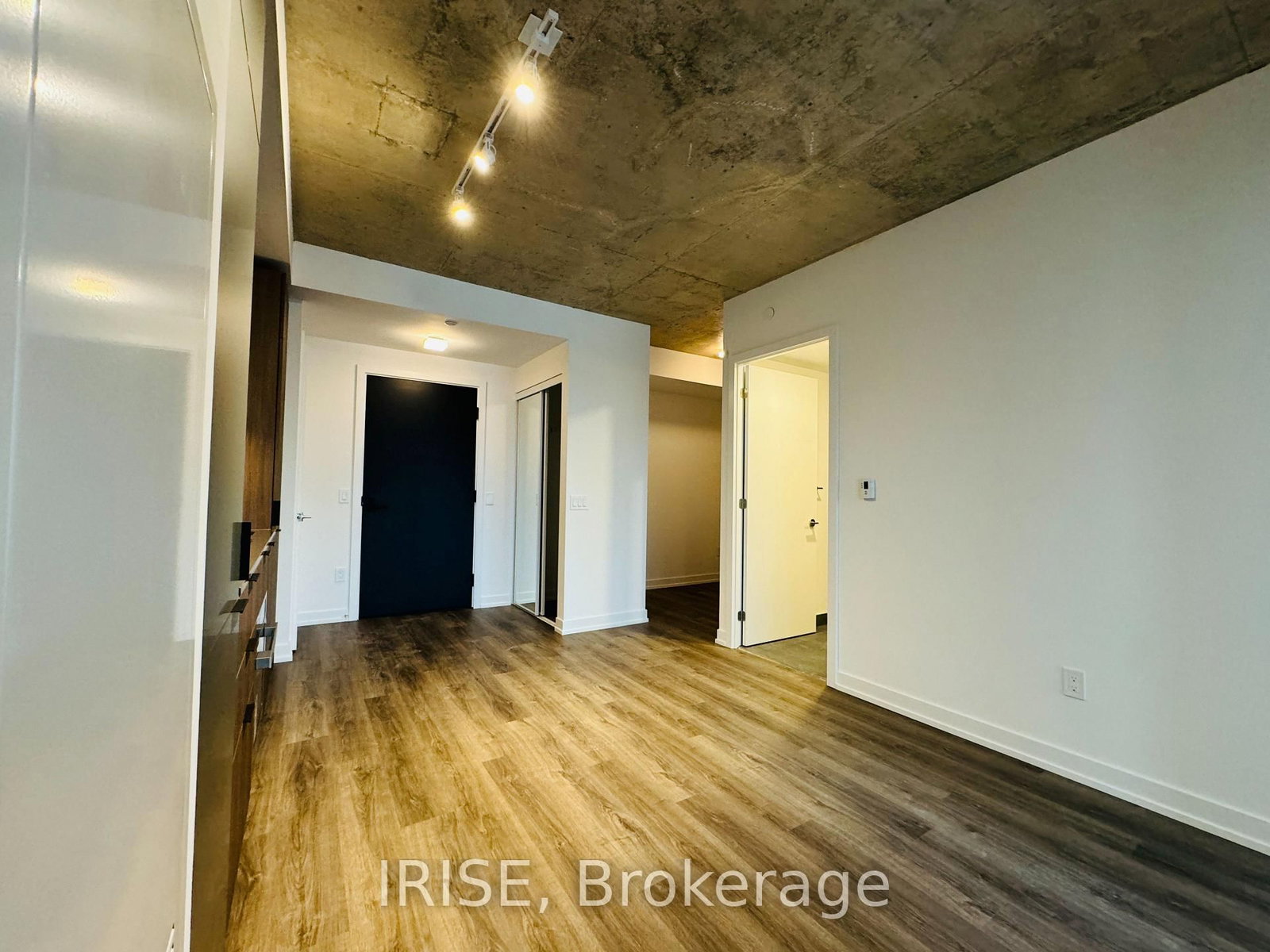 28 Eastern Avenue, Unit 912 - Photo 5