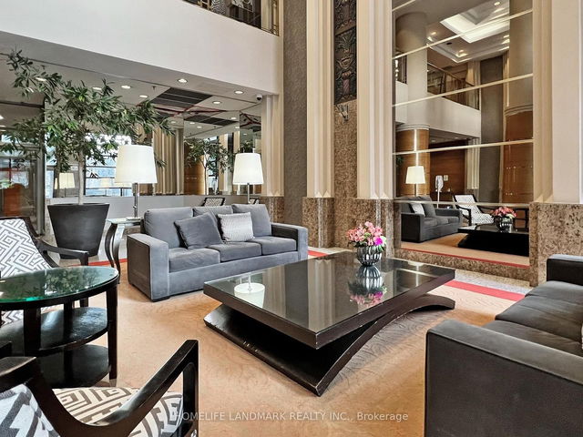 701 - 1001 Bay Street