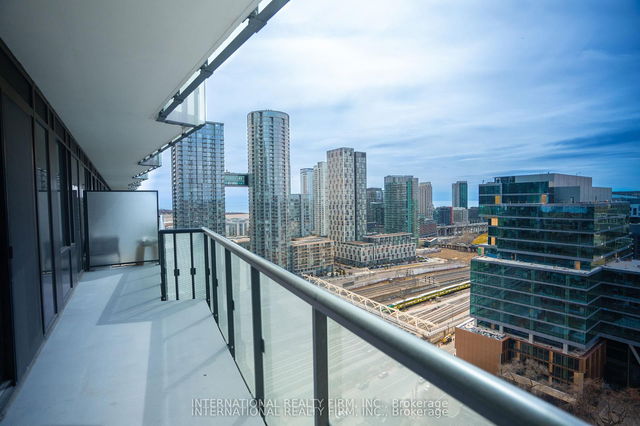 1703 - 480 Front Street W