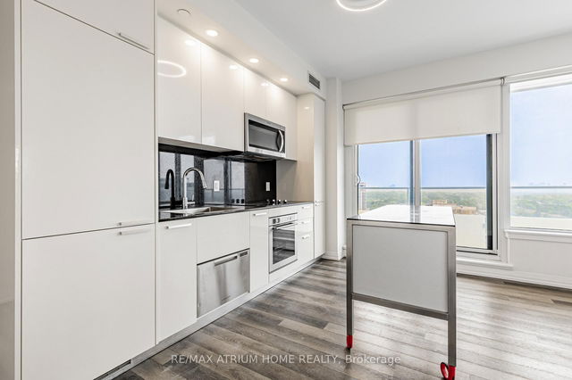 2102 - 75 Canterbury Place