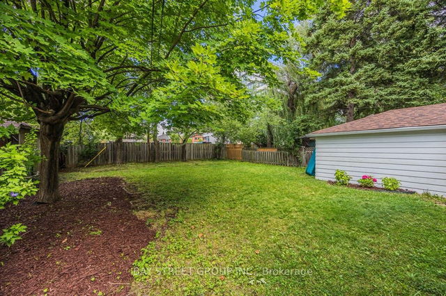 Lower Level - 12 Craigmore Crescent