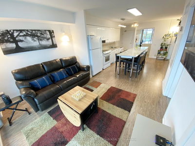 Unit 812 — 29 Singer Crt, Toronto - Bayview Village image-0-2