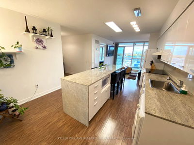 Unit 812 — 29 Singer Crt, Toronto - Bayview Village image-0-3
