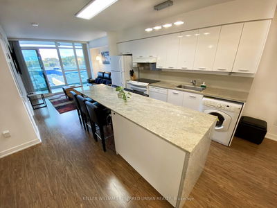 Unit 812 — 29 Singer Crt, Toronto - Bayview Village image-0-4