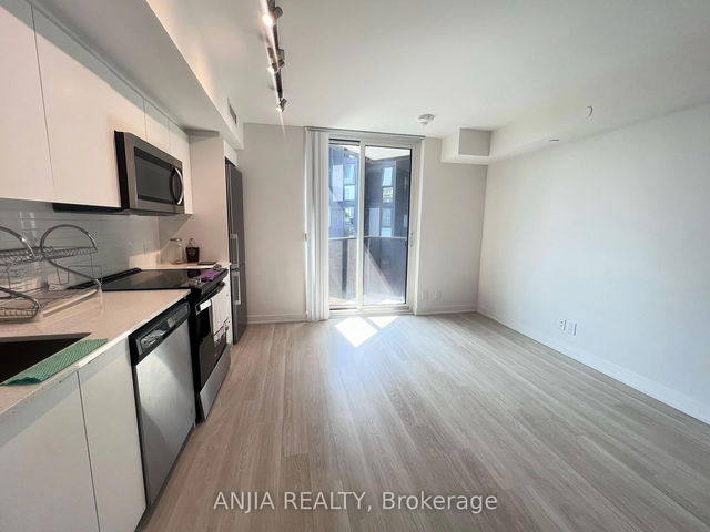 504 - 30 TRETTI Way