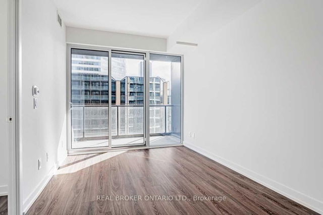 1407 - 20 Edward Street
