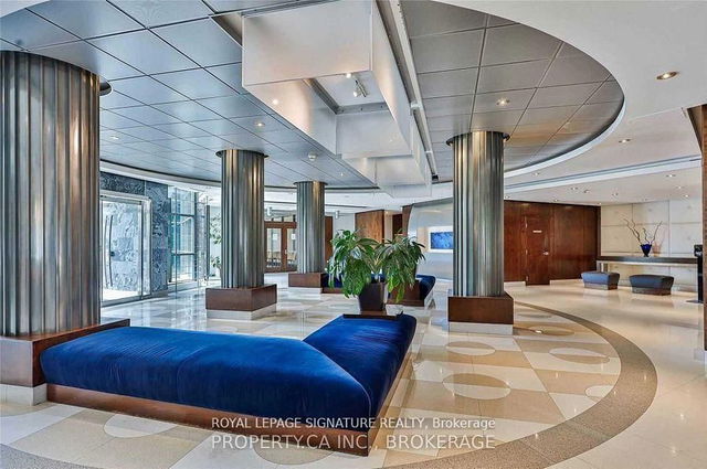 412 - 410 Queens Quay W