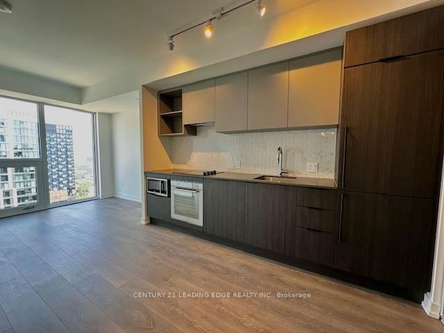 3102 - 82 Dalhousie Street