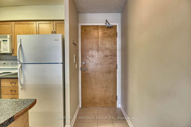1211 - 4978 Yonge Street