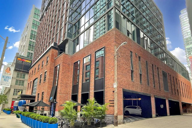 2708 - 88 Blue Jays Way