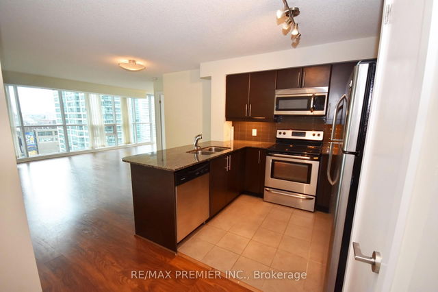 1208 - 33 Bay Street