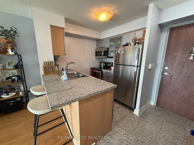 1511 - 18 Harrison Garden Boulevard