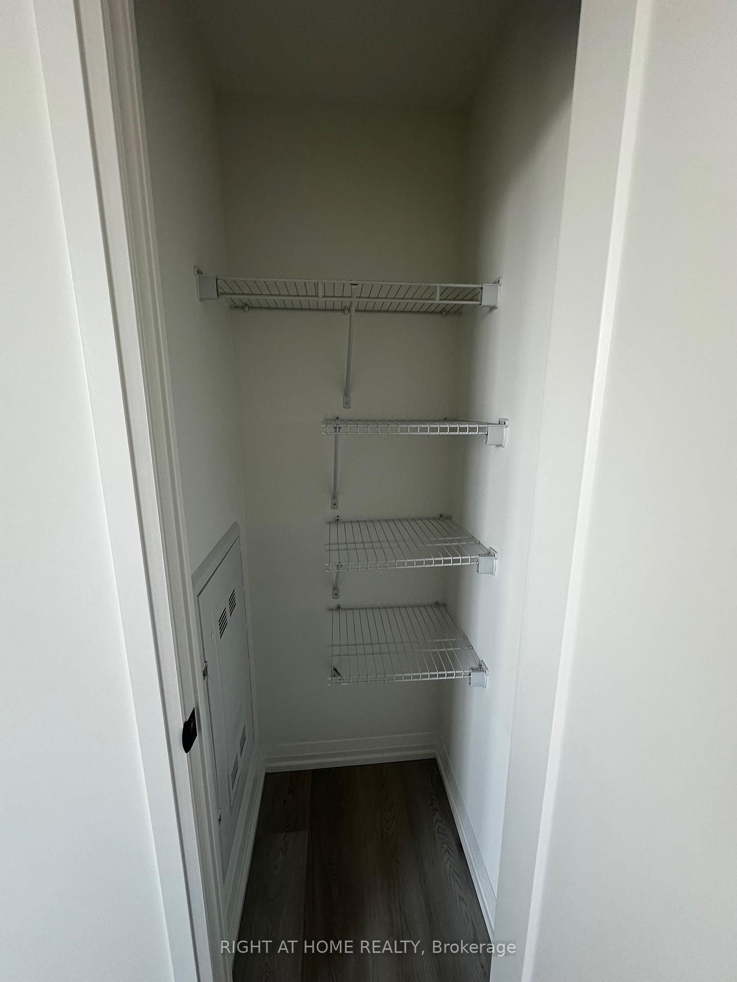 280 Dundas Street W, Unit 1401 - Photo 7