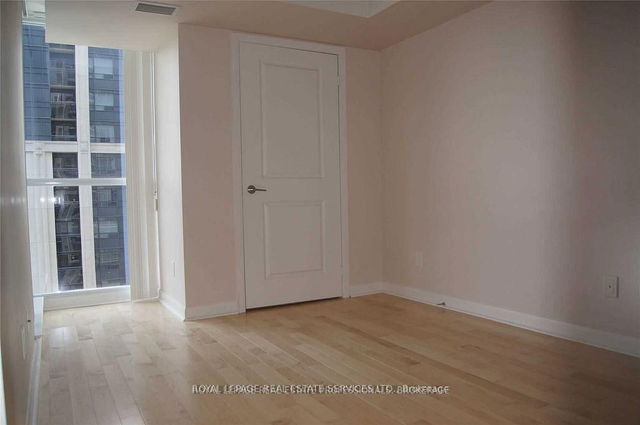 2707 - 4978 Yonge Street W