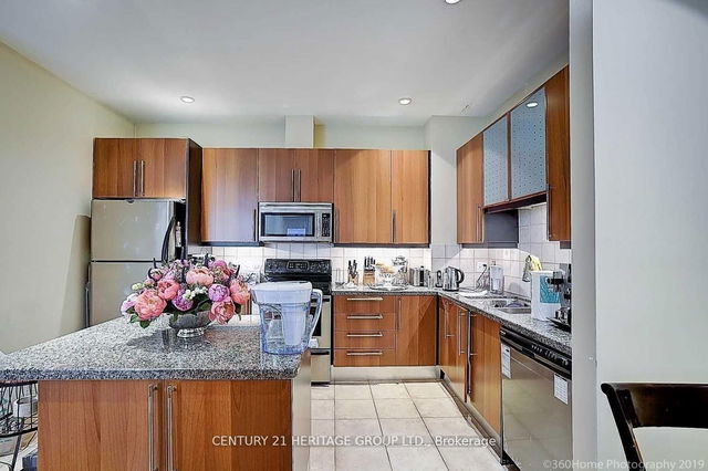 305 - 11 Everson Drive