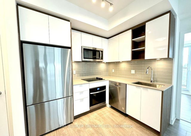 1223 - 543 Richmond Street W