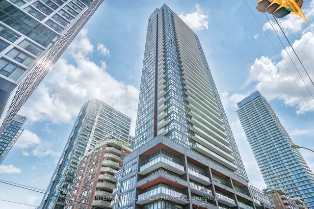 159 Dundas Street E