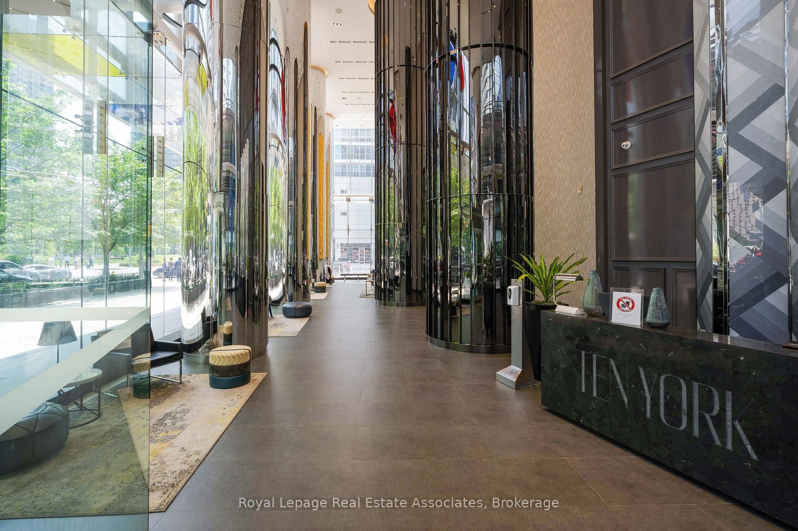 10 York Street, Unit 4603 - Photo 37