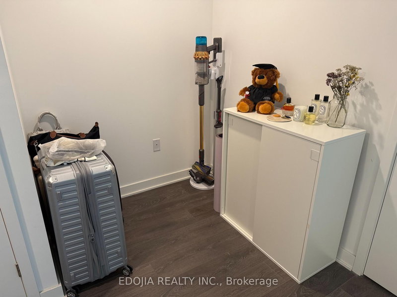 5009 - 125 Blue Jays Way, Toronto, M5V 0N5 | Image 2