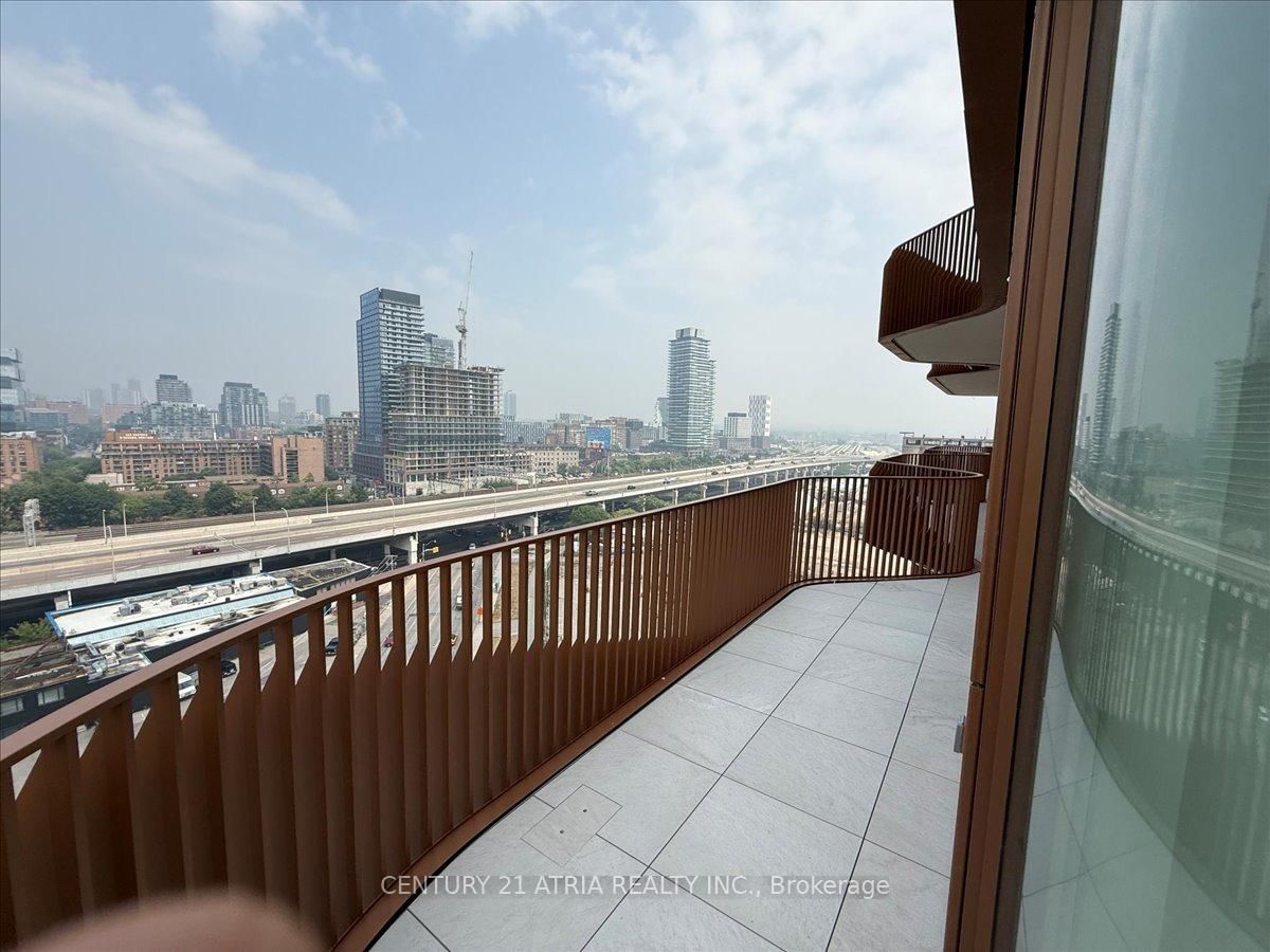 155 Merchants' Wharf, Unit 1228 - Photo 11