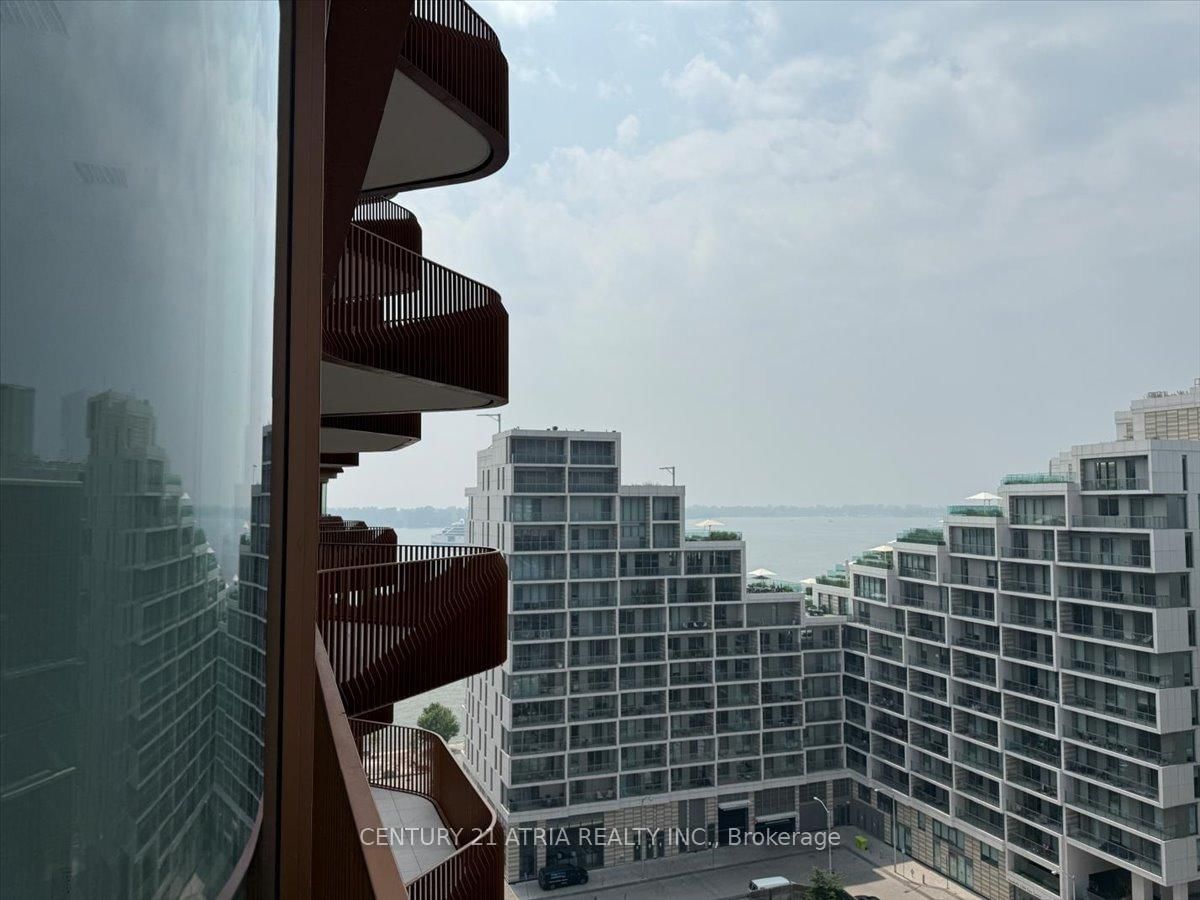 155 Merchants' Wharf, Unit 1228 - Photo 13