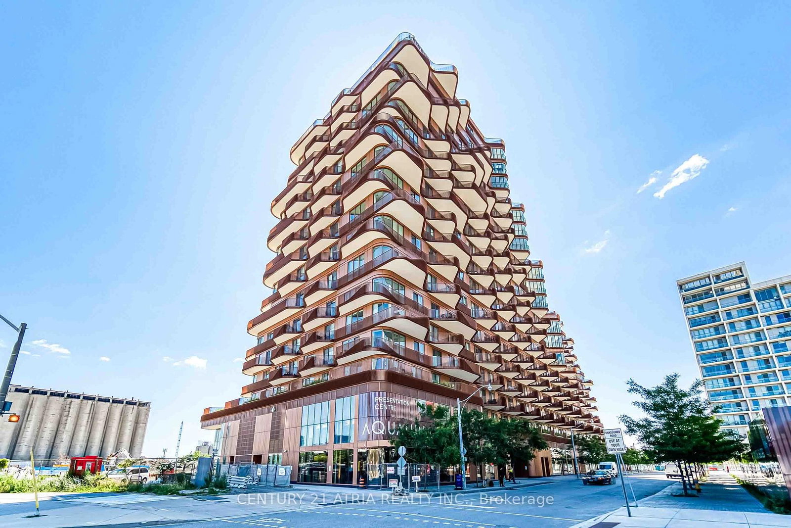 155 Merchants' Wharf, Unit 1228 - Photo 30