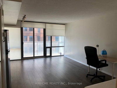 Unit 905 — 38 Grenville Street — more photos