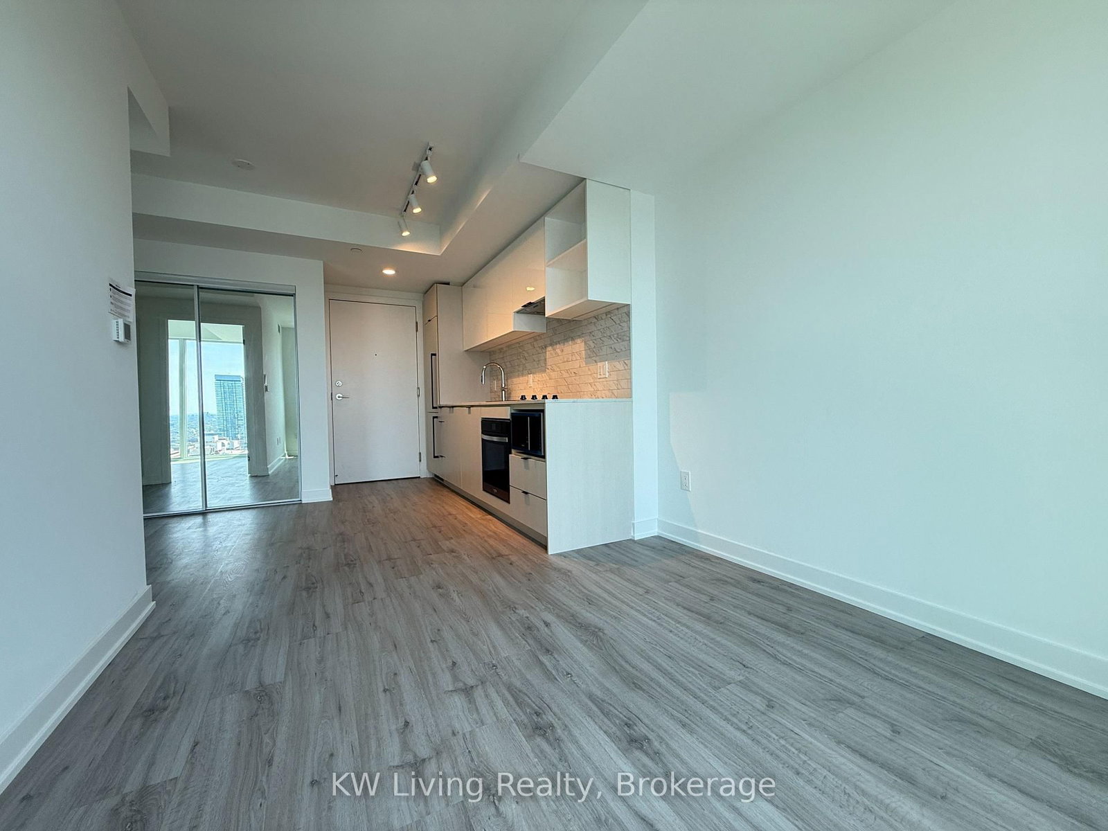 252 Church Street, Unit 5517 - Photo 4