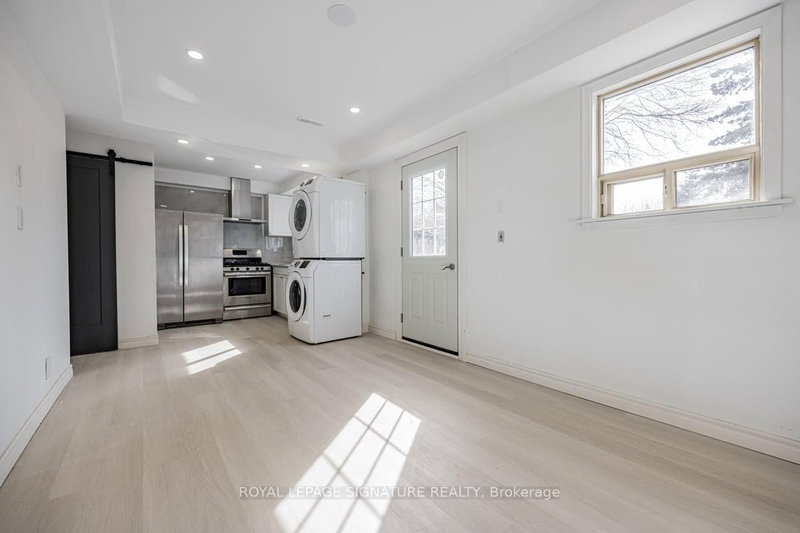 B/Main - 54 Tuscarora Dr, Toronto, M2H 2K3 | Image 2