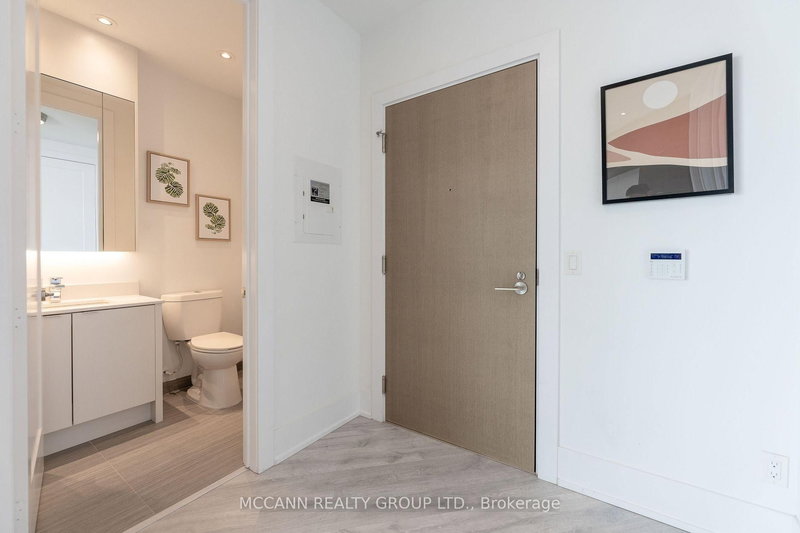 PH07 - 1 Edgewater Dr, Toronto, M5A 1B9 | Image 2