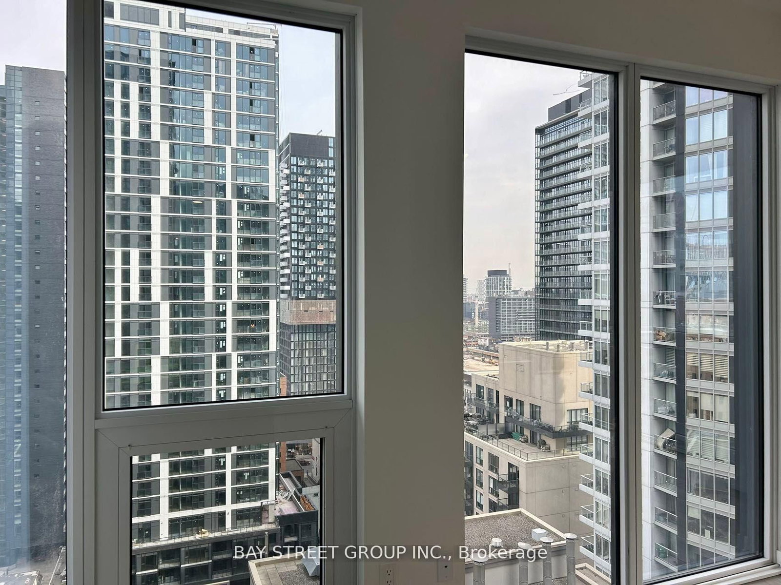 82 Dalhousie Street, Unit 2003 - Photo 5