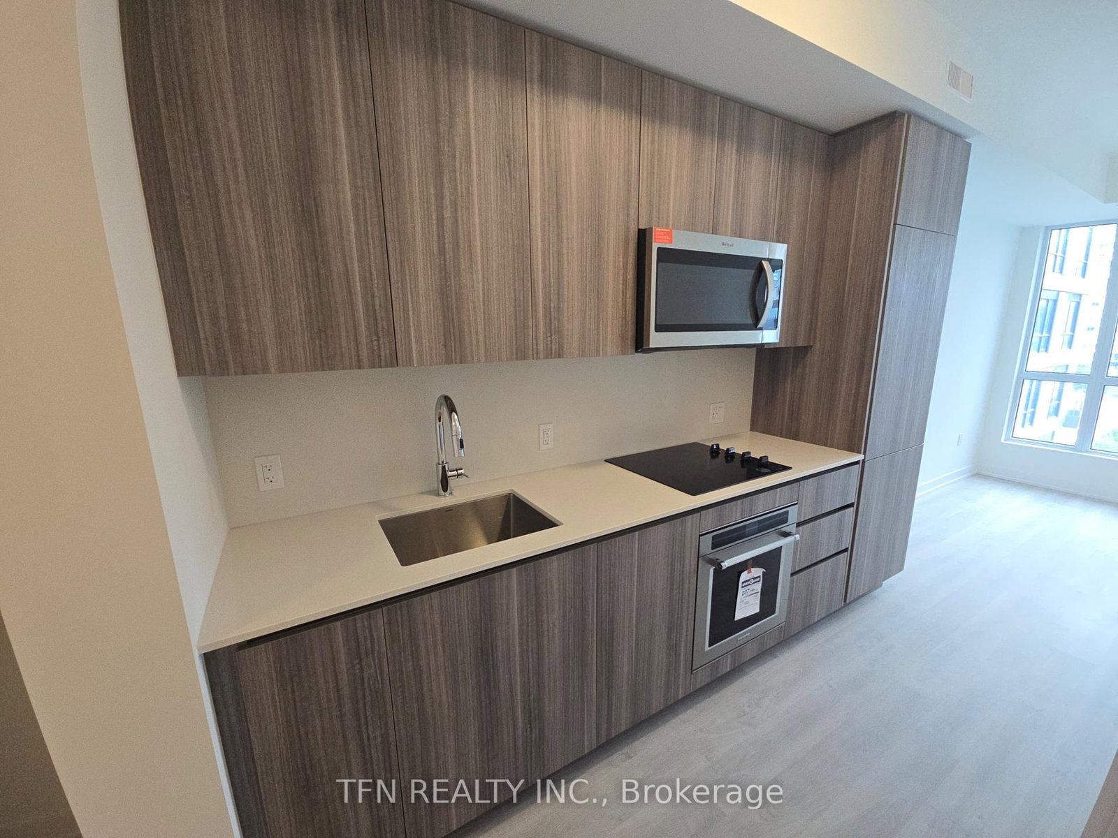 15 Richardson Street, Unit 711 - Photo 9