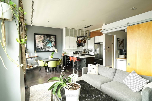 614 - 700 King Street W, Toronto | Leased, C12298205 | Condos.ca