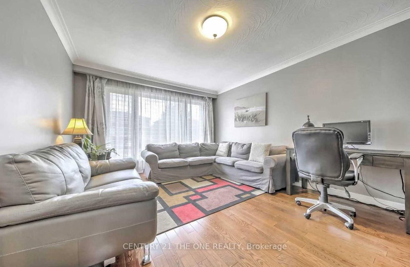 45 Greyhound Dr, Toronto, M2H 1K2 | Image 3