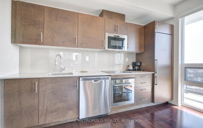 Unit 2015 — 460 Adelaide Street E — more photos