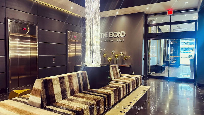 2708 - 290 Adelaide St W, Toronto, M5V 0P3 | Image 2