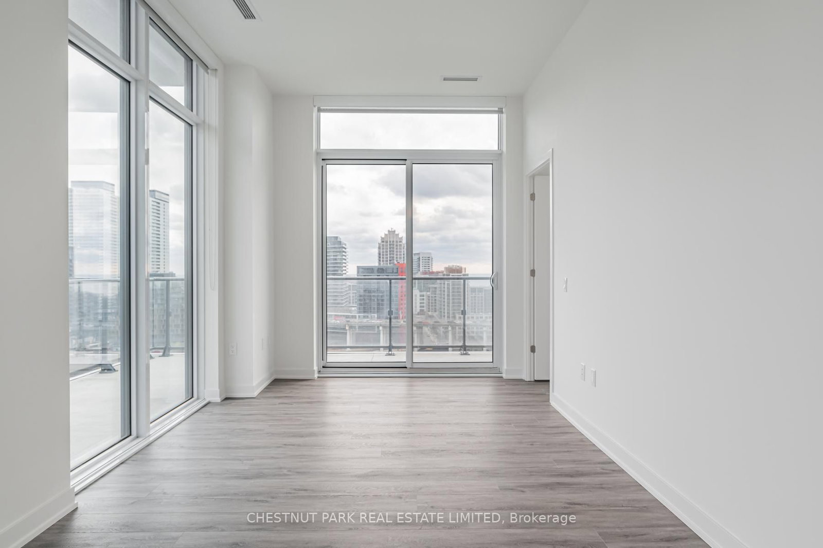 9 Tecumseth Street, Unit PH02 - Photo 17