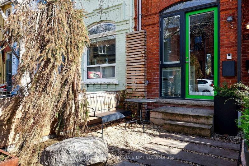 13 Collahie St, Toronto, M6J 1T6 | Image 2