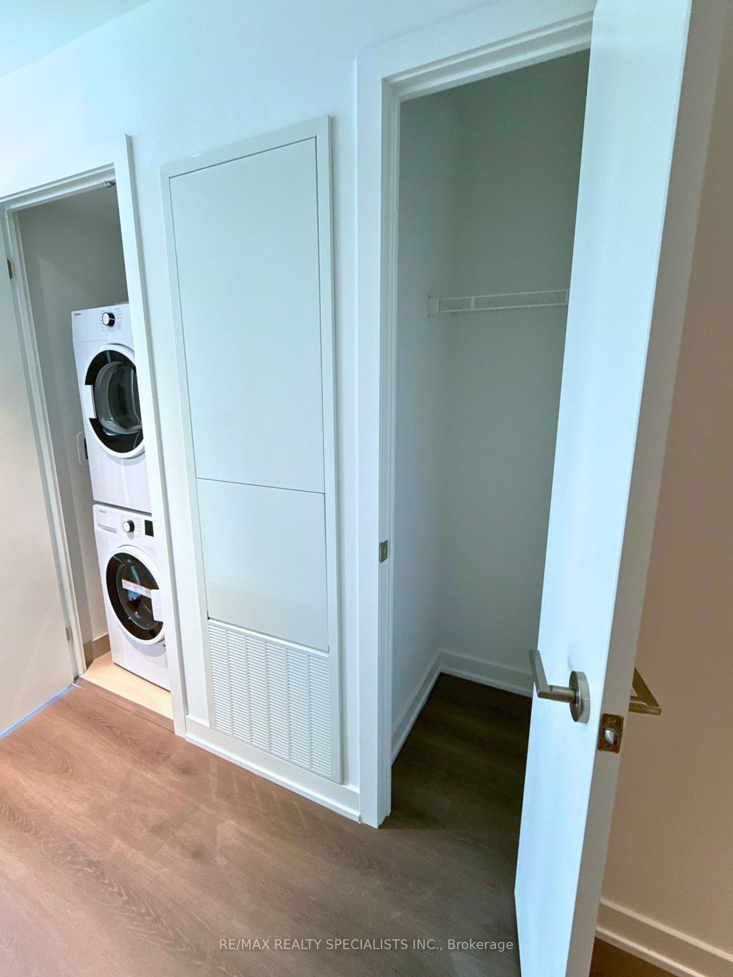 8 Wellesley Street W, Unit #5805 - Photo 20