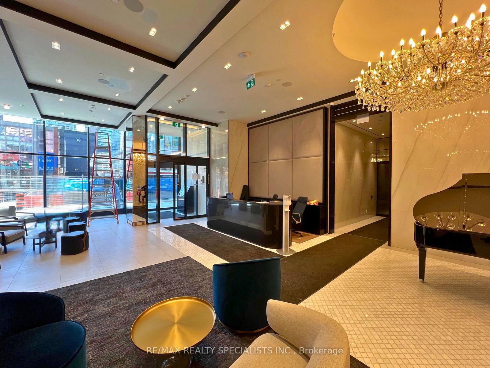 8 Wellesley Street W, Unit #5805 - Photo 33