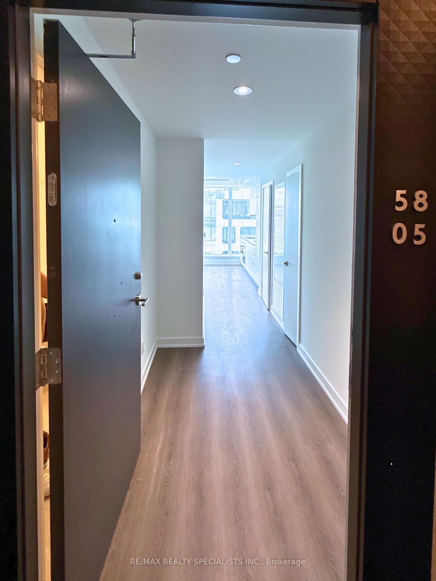 8 Wellesley Street W, Unit #5805 - Photo 4