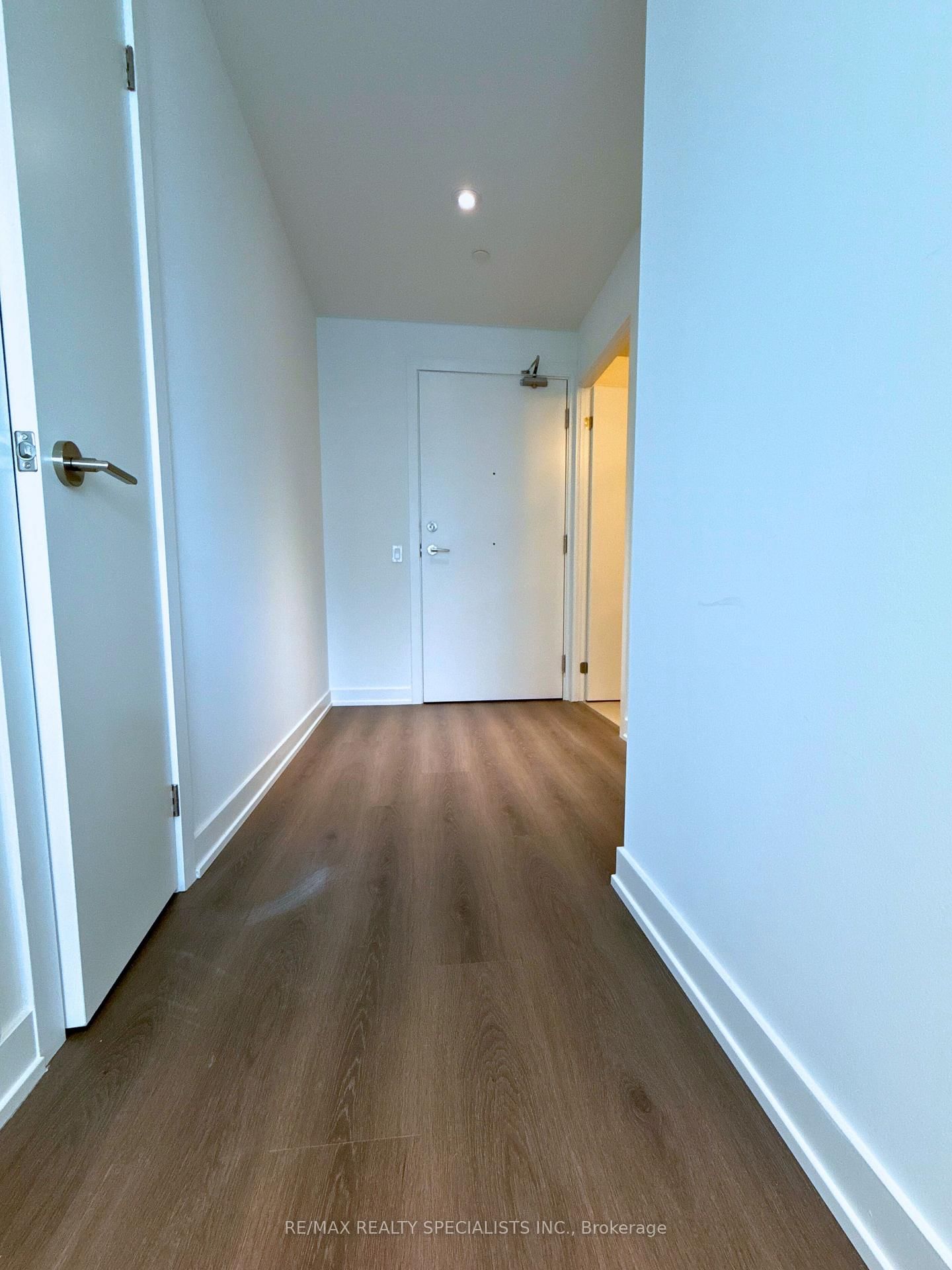 8 Wellesley Street W, Unit #5805 - Photo 5