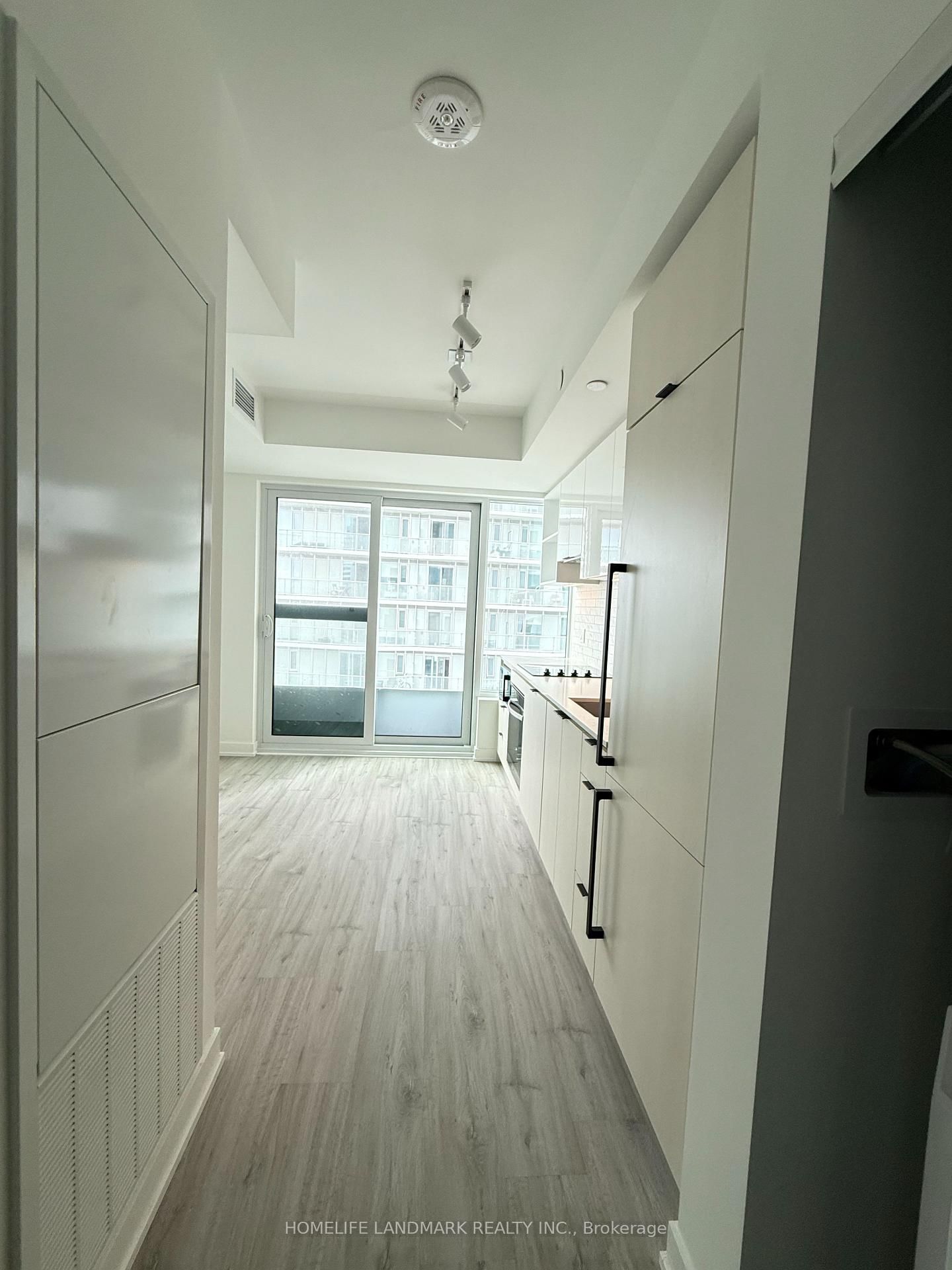 252 Church Street, Unit 5607 - Photo 4