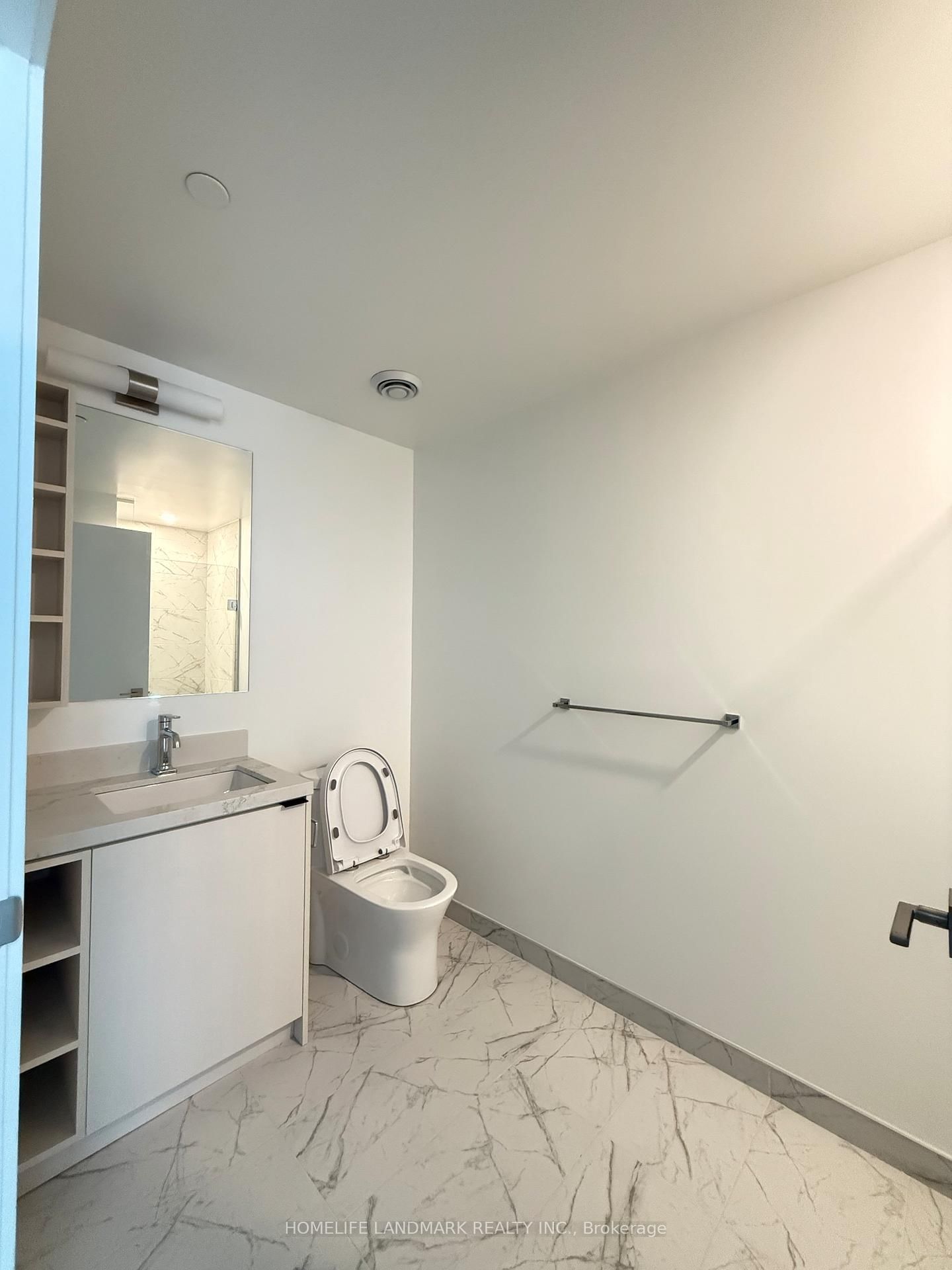 252 Church Street, Unit 5607 - Photo 5