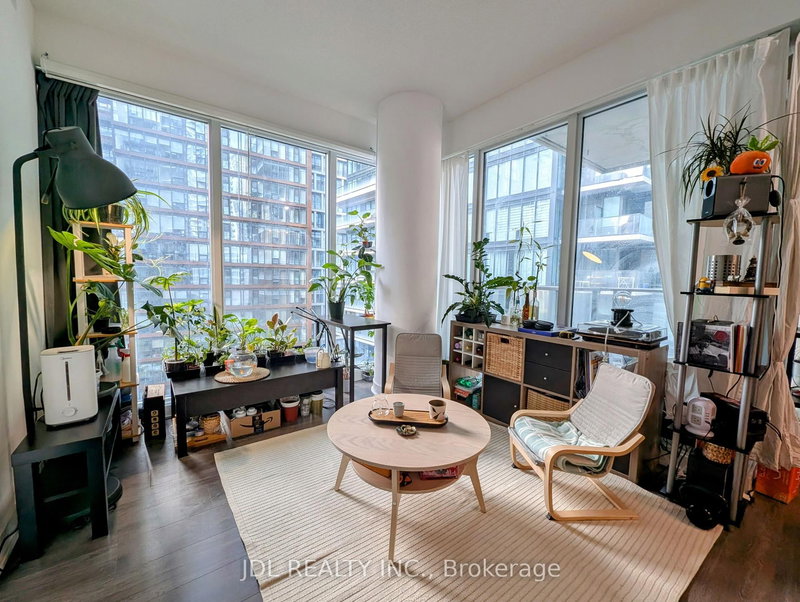 1602 - 125 Blue Jays Way, Toronto, M5V 0C4 | Image 3