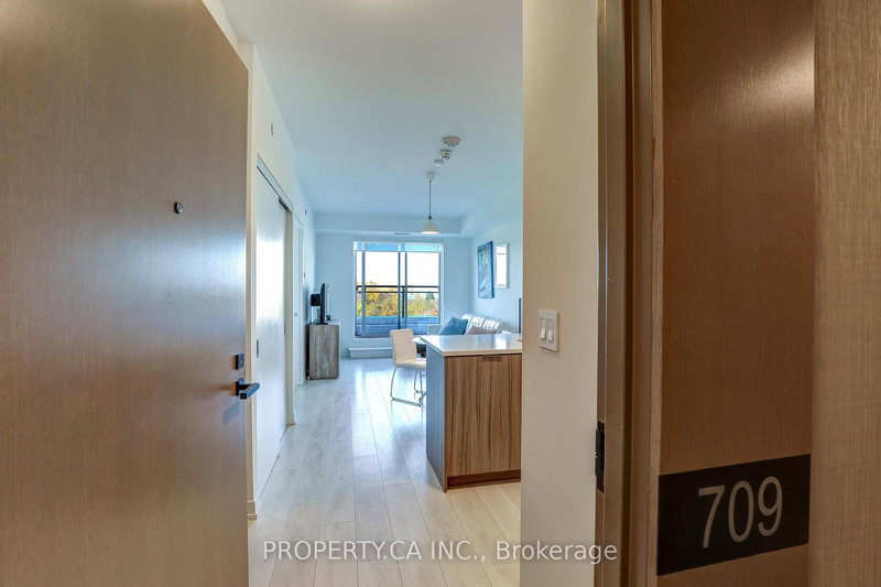 709 - 223 St Clair Ave W, Toronto, M4V 1R3 | Image 3