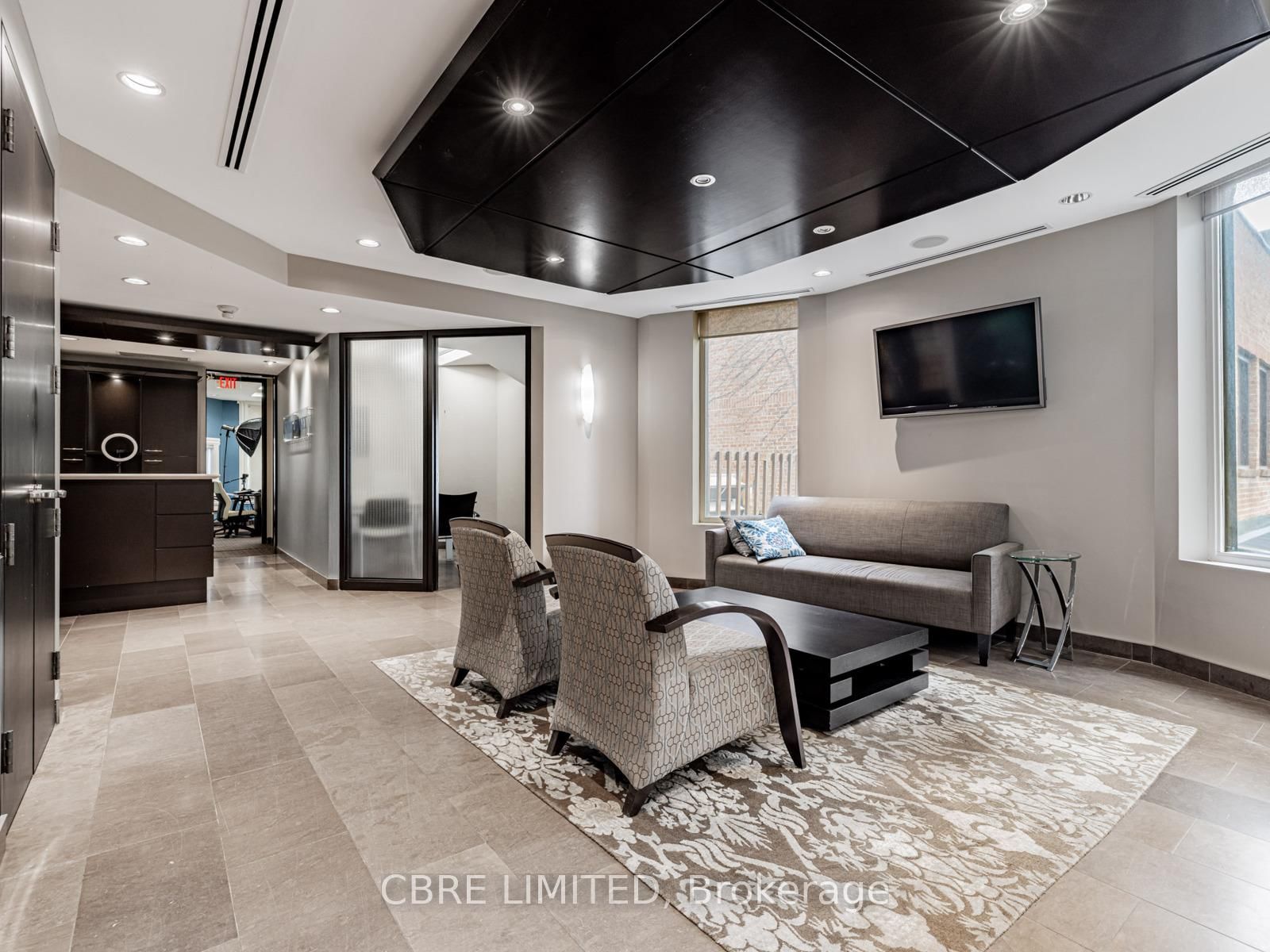 236 Avenue Road, Unit 2nd Floor - Photo 17