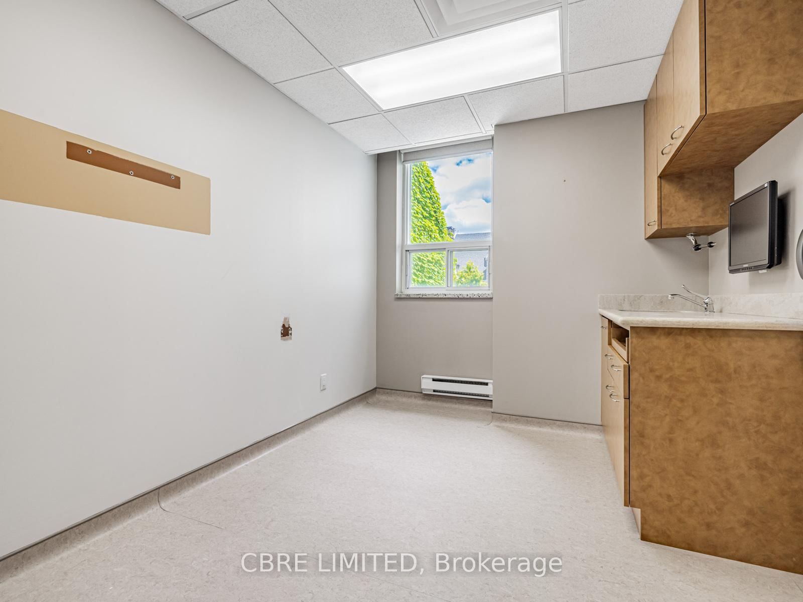 236 Avenue Road, Unit 2nd Floor - Photo 31