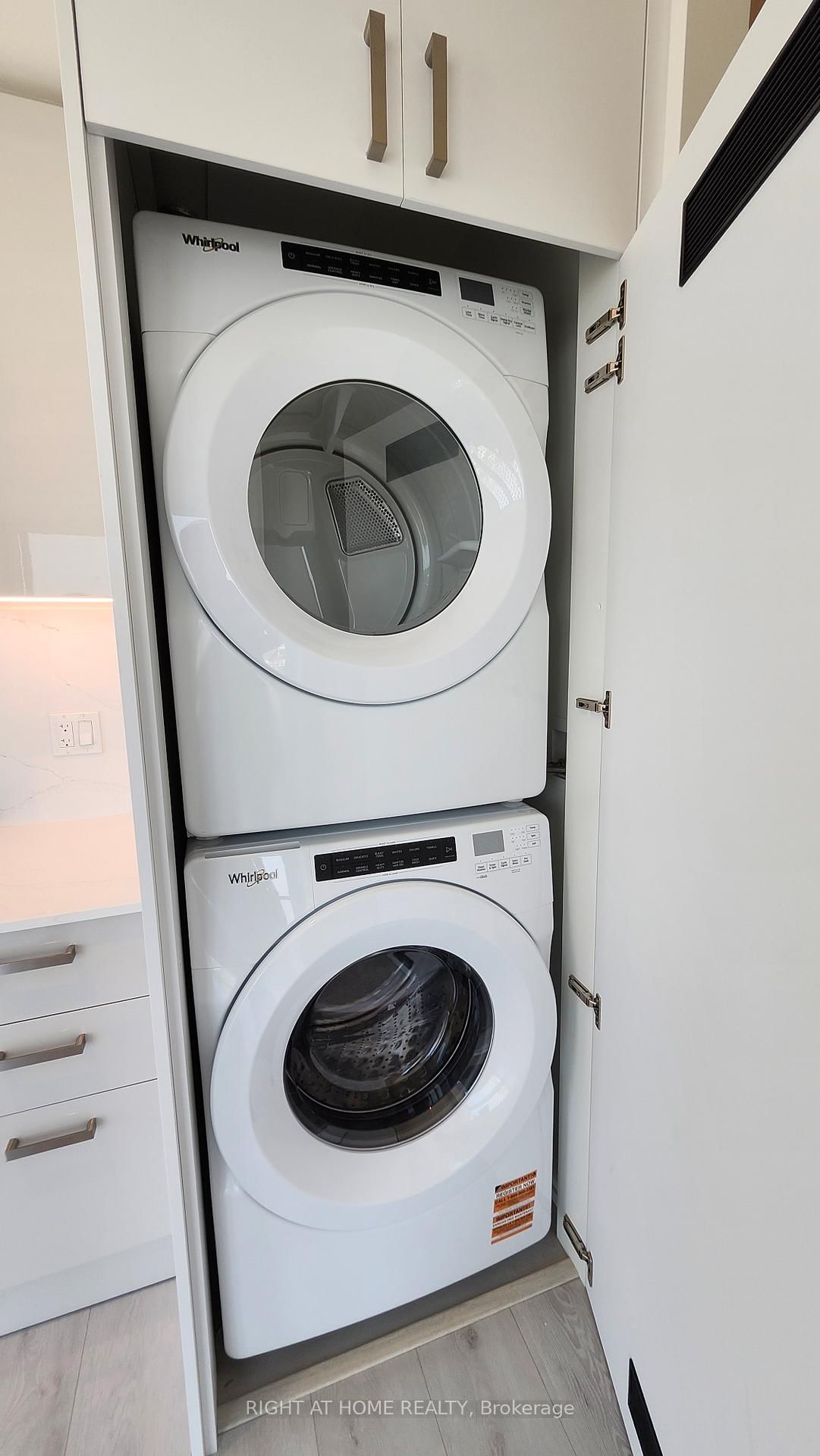 280 Dundas Street W, Unit 2202 - Photo 15