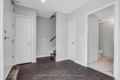 Unit TH5 — 85 Wood Street — more photos